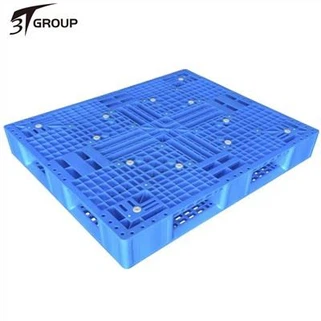 Yksipuolinen muovilava, jossa metallivahvistettu telineeseen